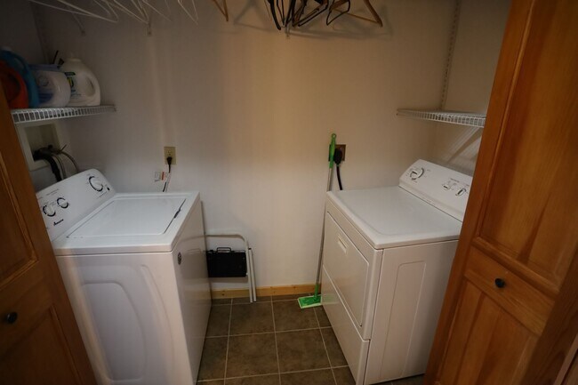 Building Photo - Large Private Furnished 4 Bed Winter Seasonal in Thornton- Close to Skiing! $2550/mo