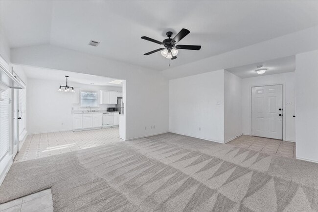 Building Photo - 134 Lynnie Penny St