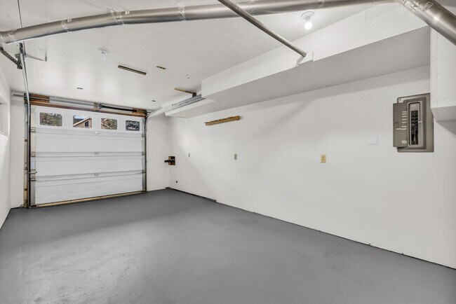 Building Photo - Prospector Townhome