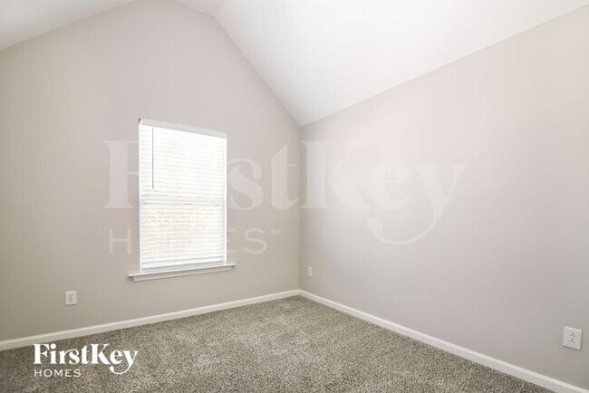 Building Photo - 2505 Boulder Ridge Dr