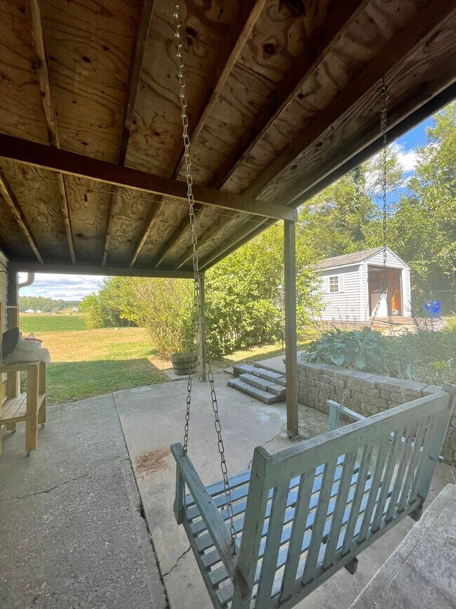 Building Photo - 3630 Colebrook Rd
