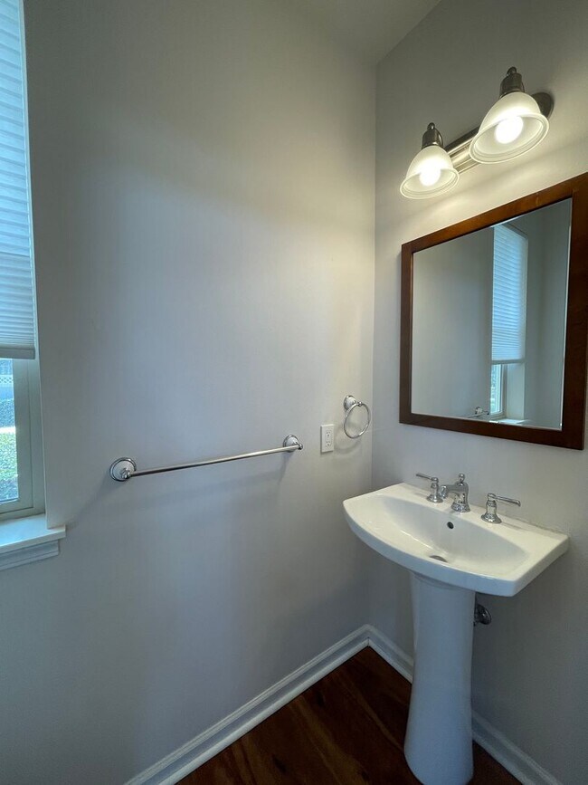 Building Photo - Pet Friendly Kahoma Village Furnished Three Bedroom