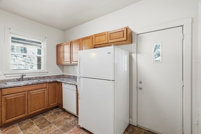 Building Photo - 3027 S Arthur St