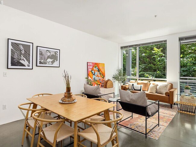 Building Photo - 1510 SE 34th Ave