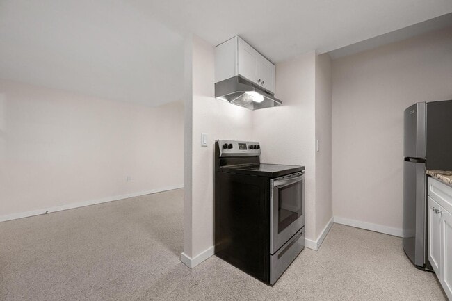 Building Photo - 308 Ohio Pl