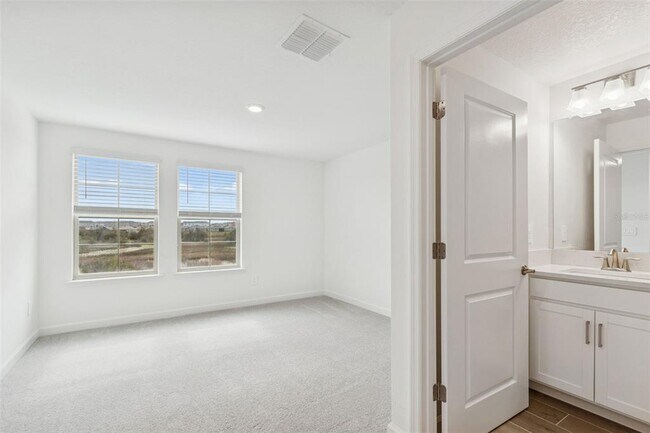 Building Photo - 31942 Folk Top St