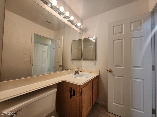 Building Photo - 1405 Iron Springs Dr