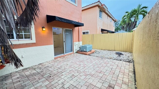 Building Photo - 7752 SW 95th St