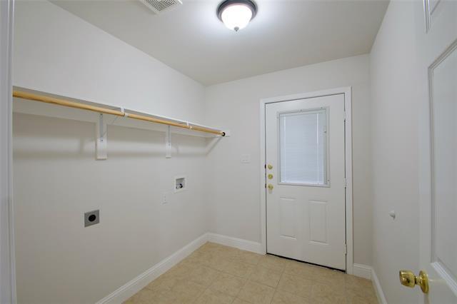 Building Photo - 4702 Mariner Dr