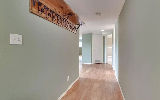 Building Photo - FULLY GUTTED & RENOVATED 5-Bedroom Home in...