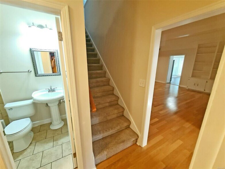 Building Photo - 6474 Halcyon Dr