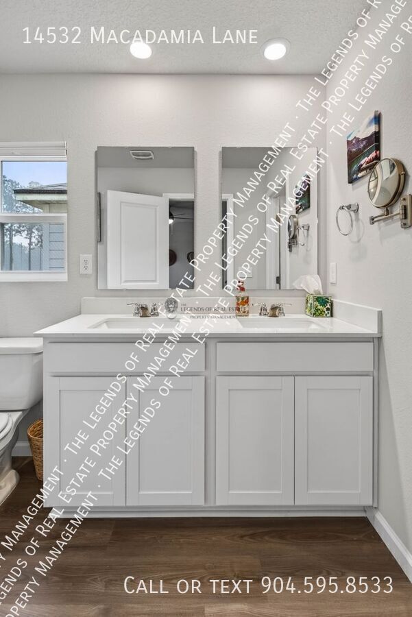 Building Photo - 14532 Macadamia Ln