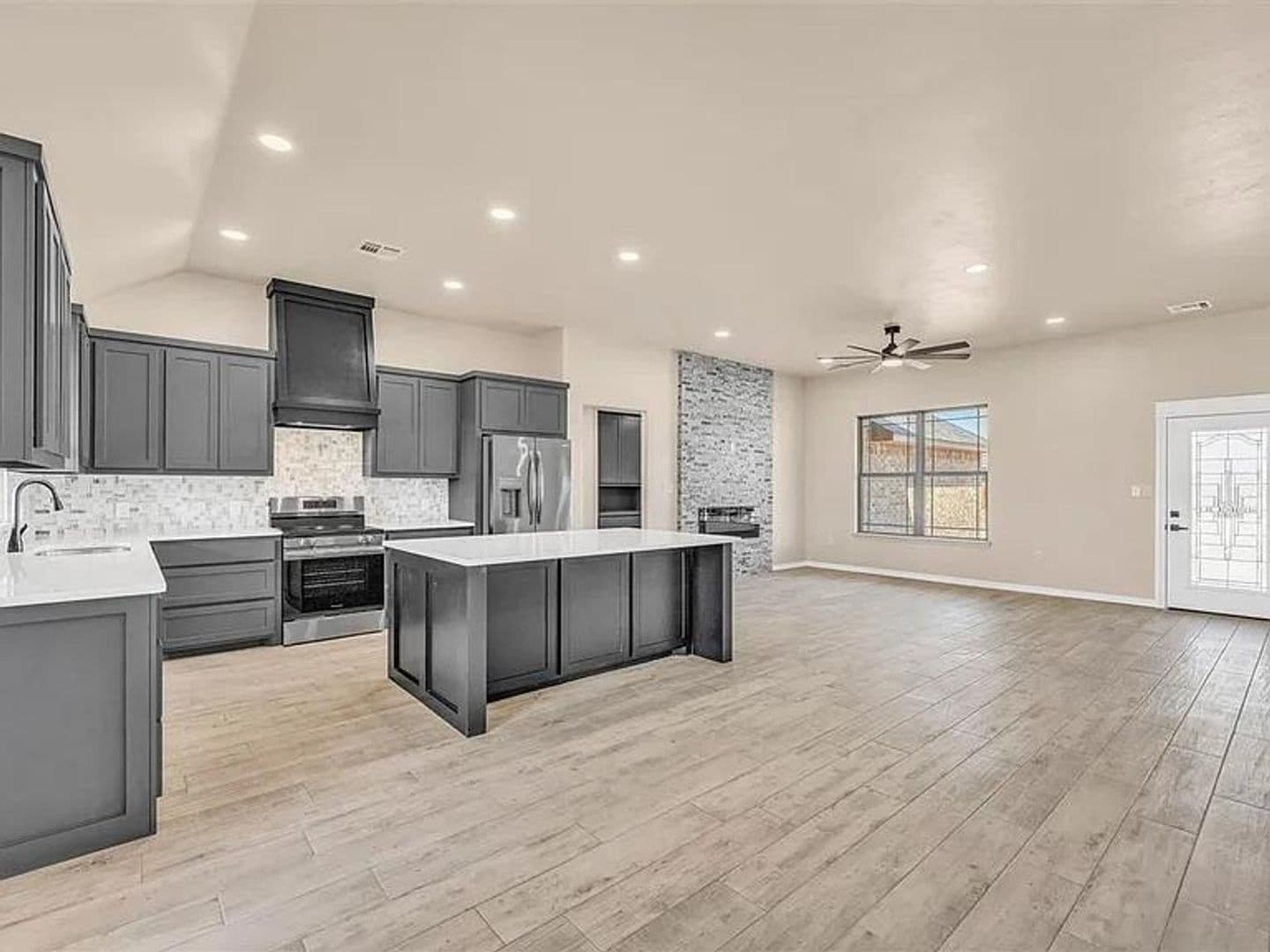 Building Photo - 409 Bobwhite Rd