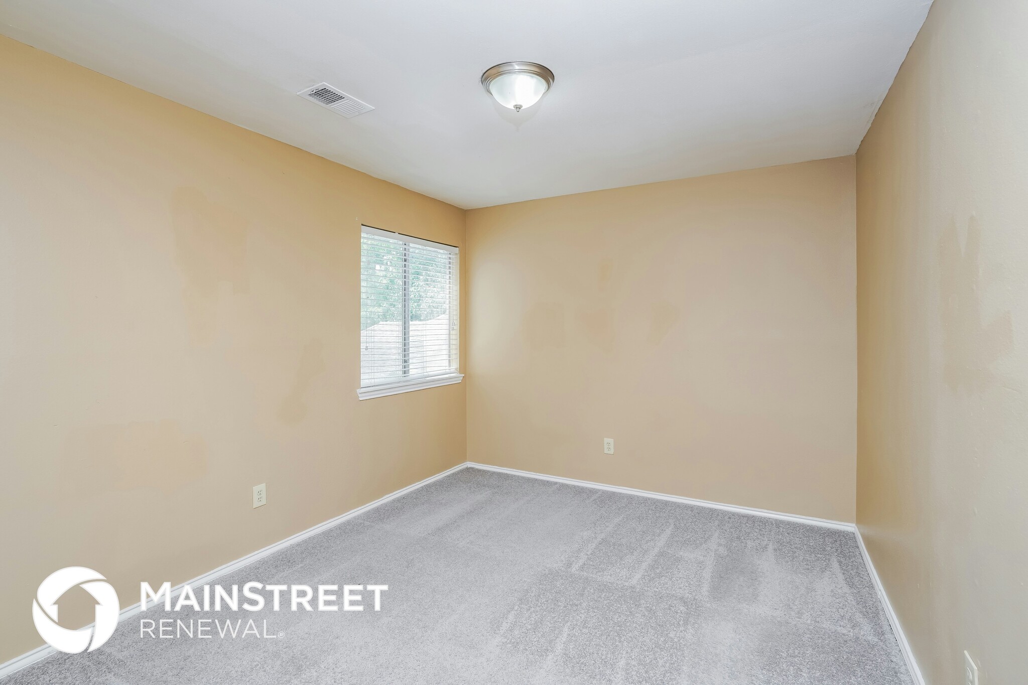 Building Photo - 16322 Petaluma Dr