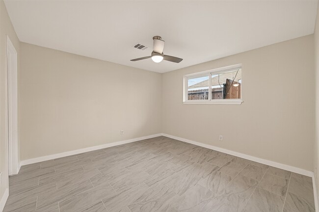 Building Photo - 11118 Stroud Dr