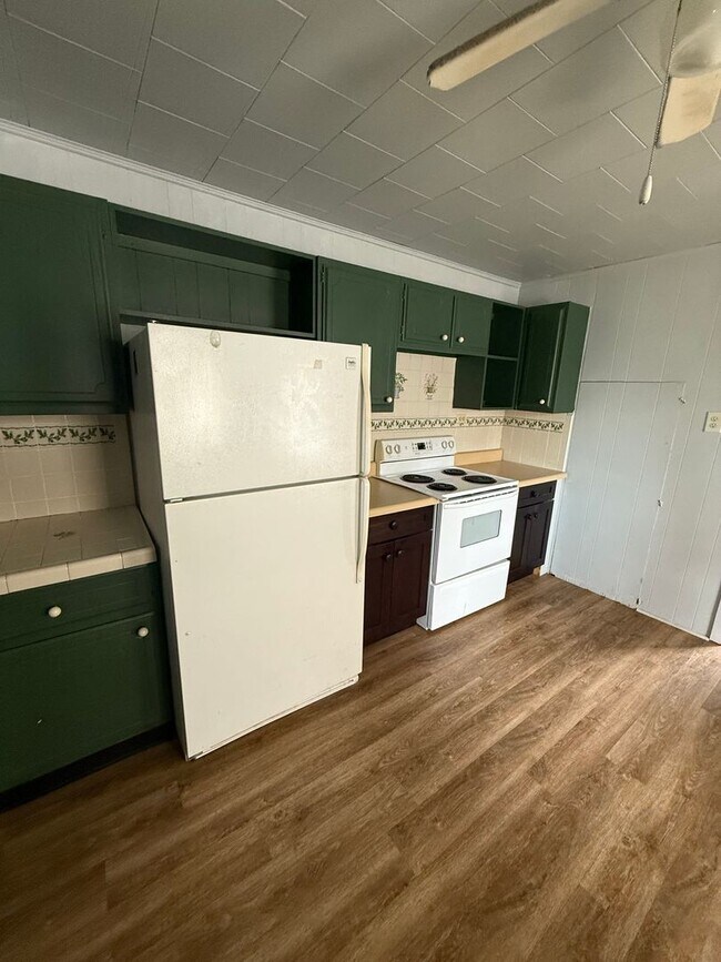 Building Photo - 2 bedroom with a bonus room! Newville PA!