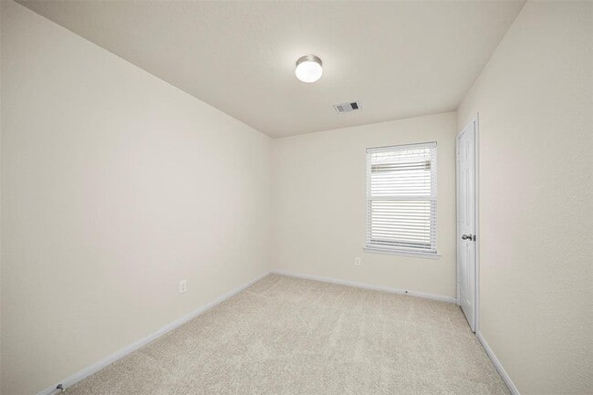 Building Photo - 3110 Ski Hill Rd