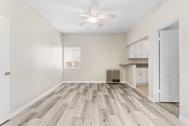 Interior Photo - 119 Orange Ave