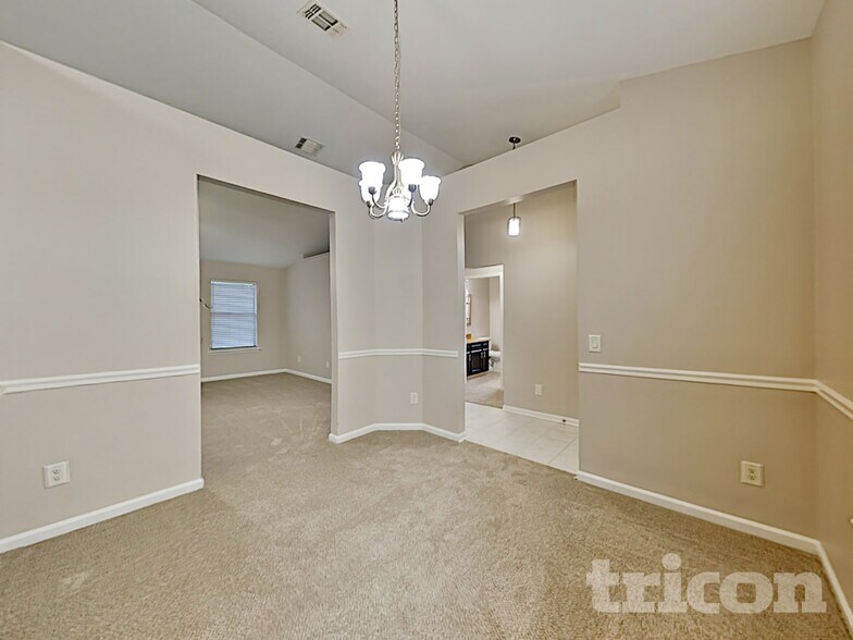 Building Photo - 7738 Collins Ridge Blvd