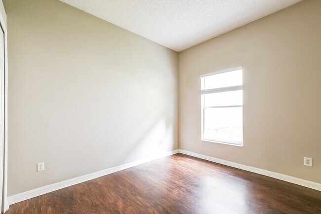 Building Photo - 1149 Osprey Way