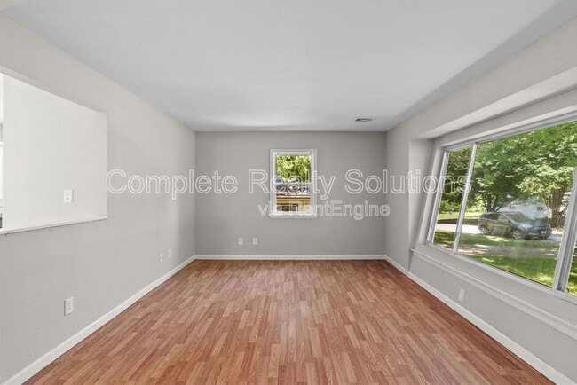 Building Photo - 1144 Northdale Ave