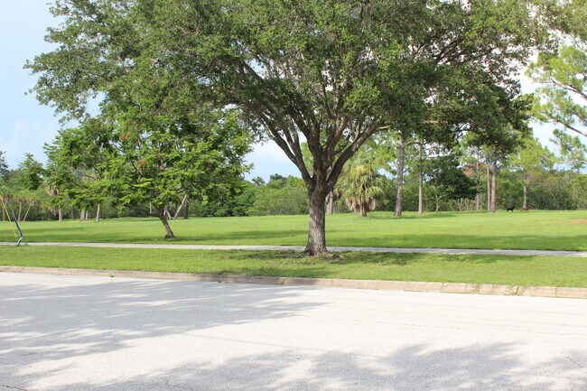 east park - 849 58th Avenue Northeast