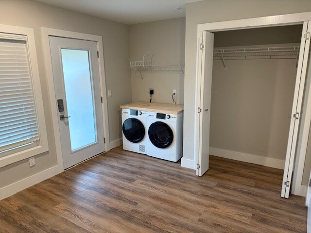 Building Photo - 2044 Solstice Ln