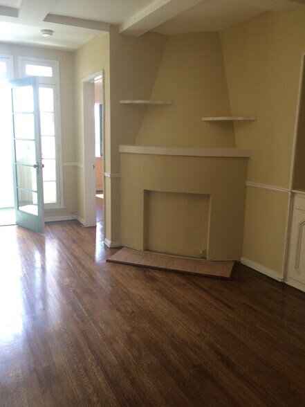 Building Photo - 7930 Blackburn Ave