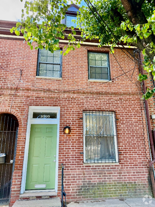 Building Photo - 1005 Frankford Ave