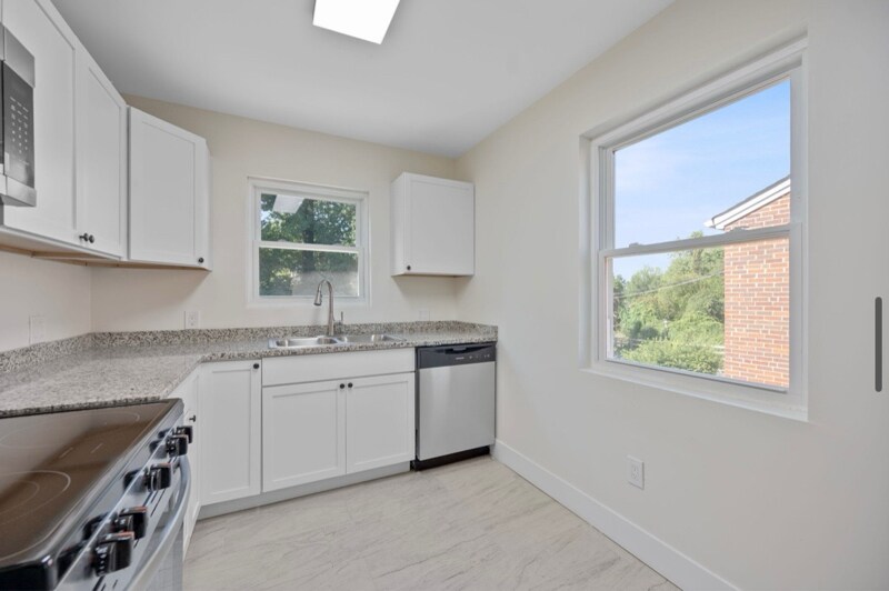 Building Photo - 3907 Kirkup Ave