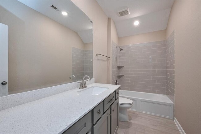 Building Photo - 4046 Balboa Dr