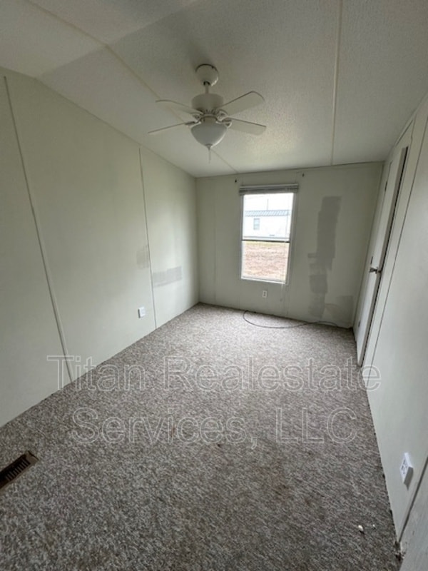 Building Photo - 1835 S Lake Arthur Ave