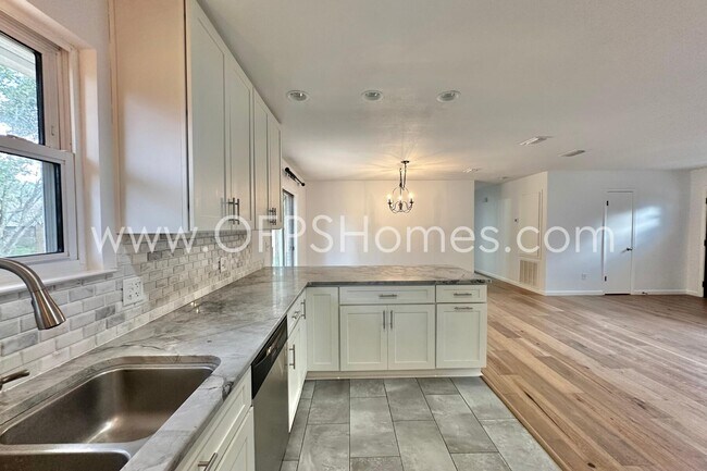 Building Photo - 309 Pontevedra Ln