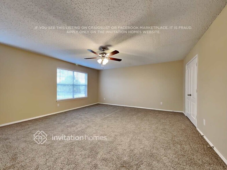 Building Photo - 2104 Wagon Wheel Trail