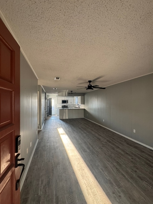 Building Photo - 2304 Westchester Dr