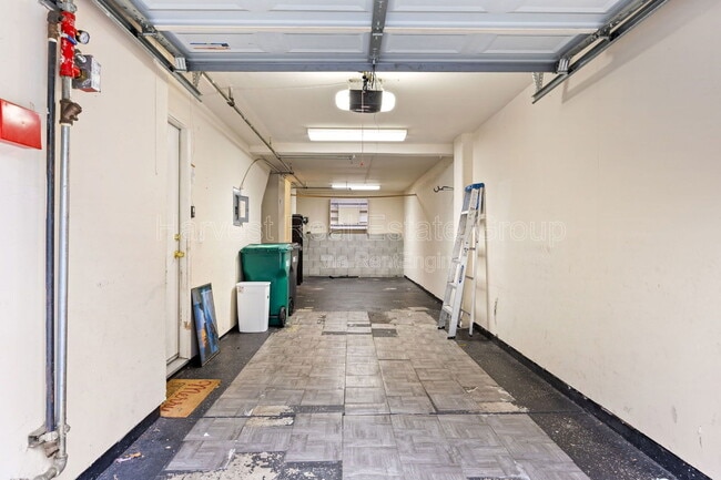 Building Photo - 616 Atherton Pl