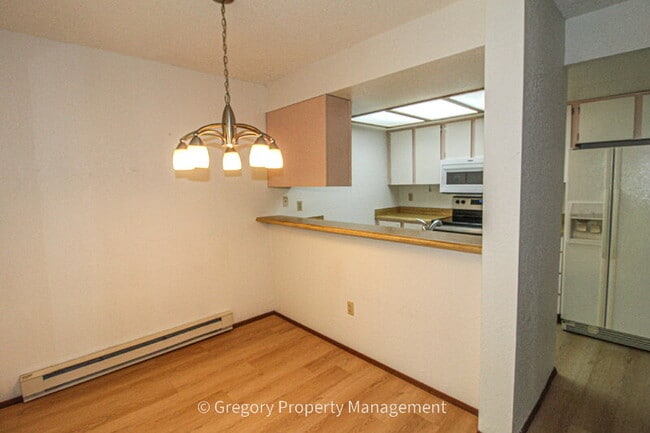 Building Photo - 12621 NE 130th Way