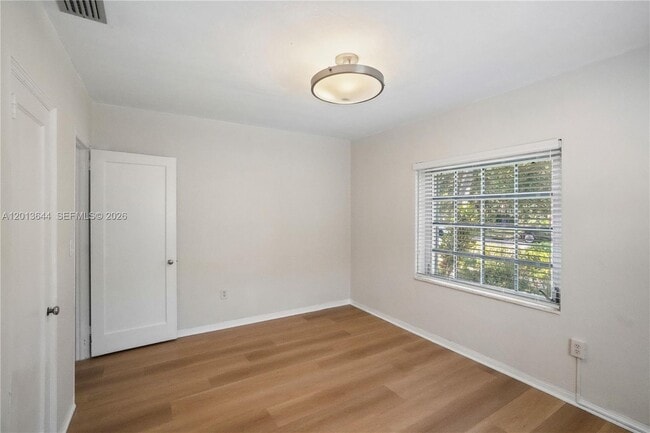 Building Photo - 2460 SW 24th St