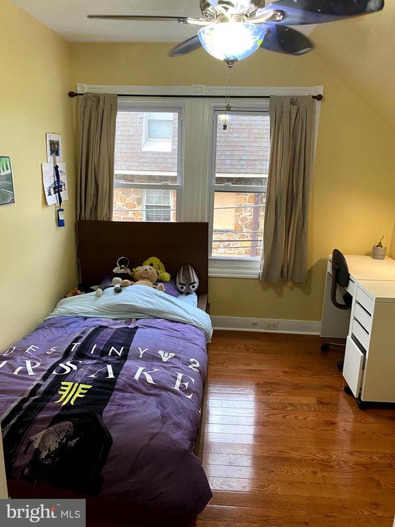 Building Photo - 18 Thomas Ave