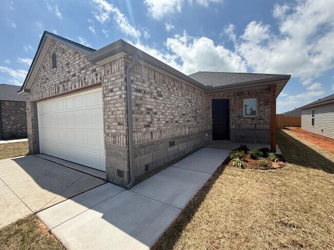 Building Photo - 3629 Maggie Rd