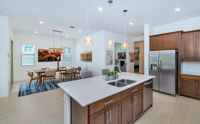 Building Photo - 16979 W Alameda Rd