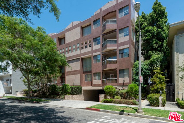 Building Photo - 120 S Crescent Dr