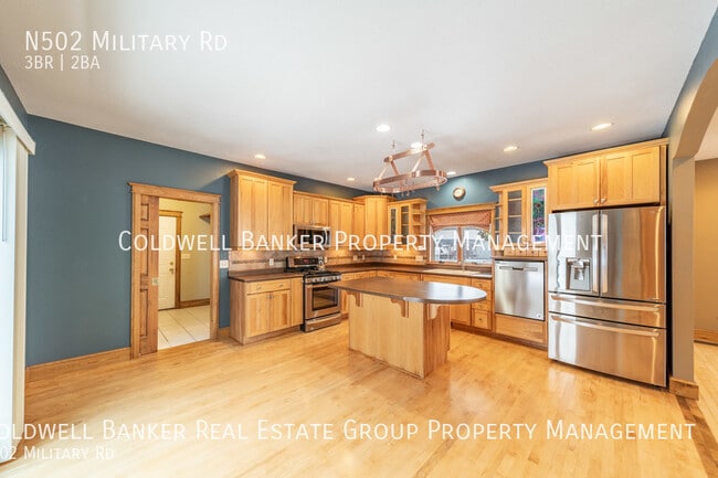 Building Photo - N502 Military Rd