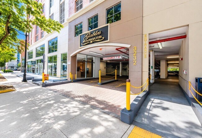 Building Photo - 3232 Coral Wy