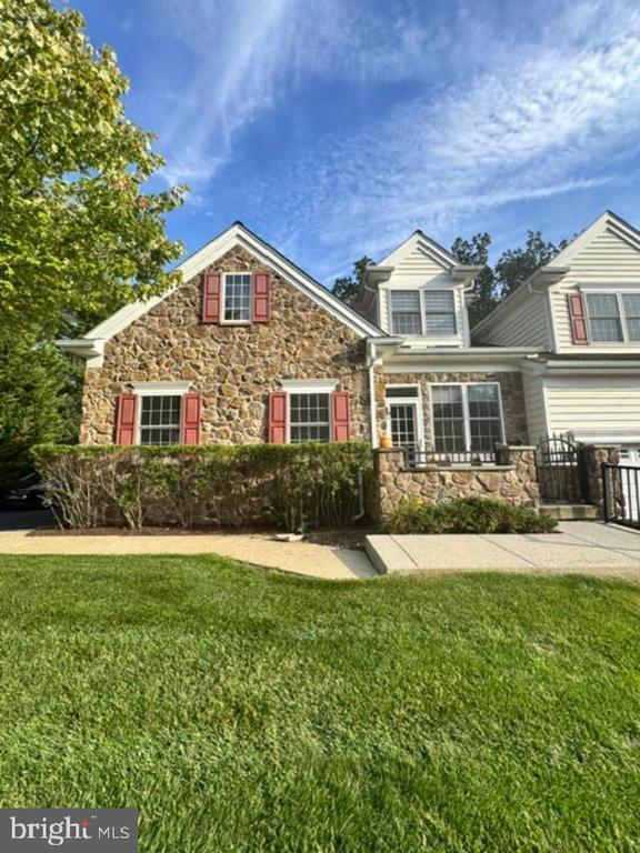 Building Photo - 122 Whiteland Hills Cir