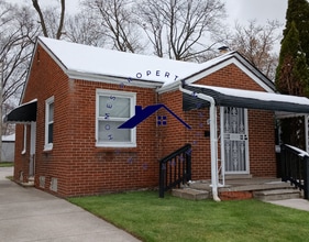 Building Photo - 18715 Sunderland Rd