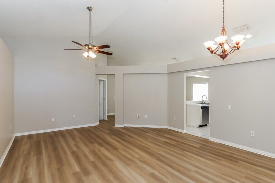 Building Photo - 9123 Egret Cove Cir