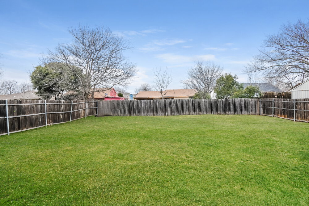 Building Photo - 6937 Sandybrook Dr