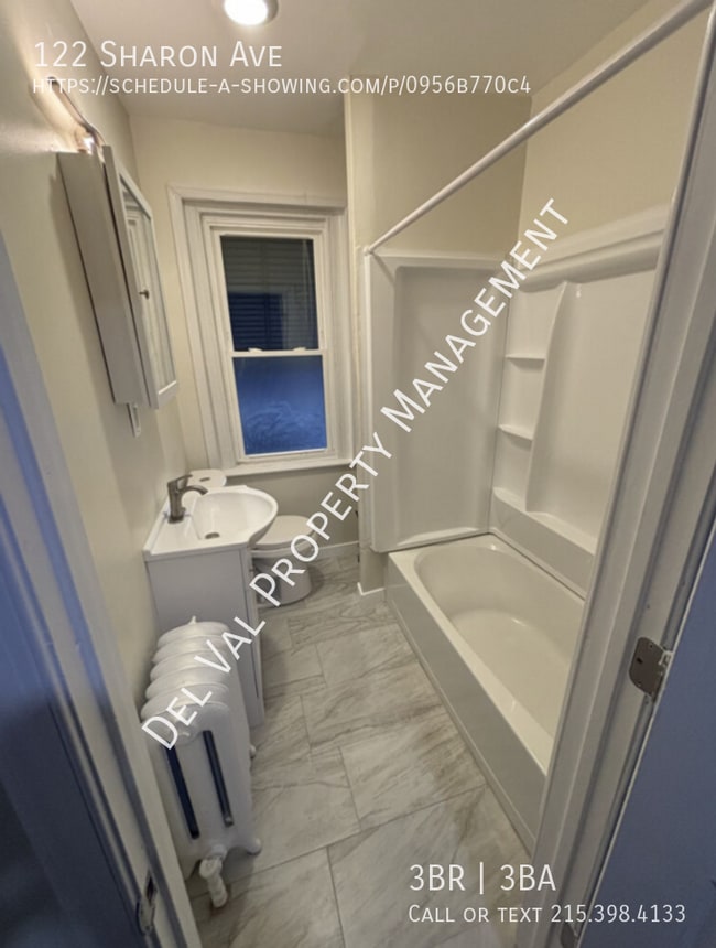 Building Photo - 122 Sharon Ave