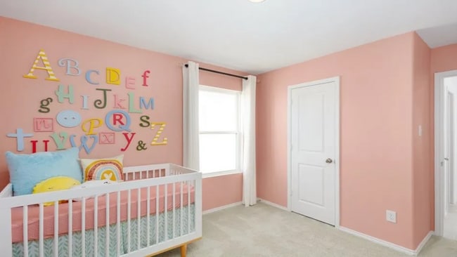 Building Photo - This single-story home offers a great layout with a total of four bedrooms.